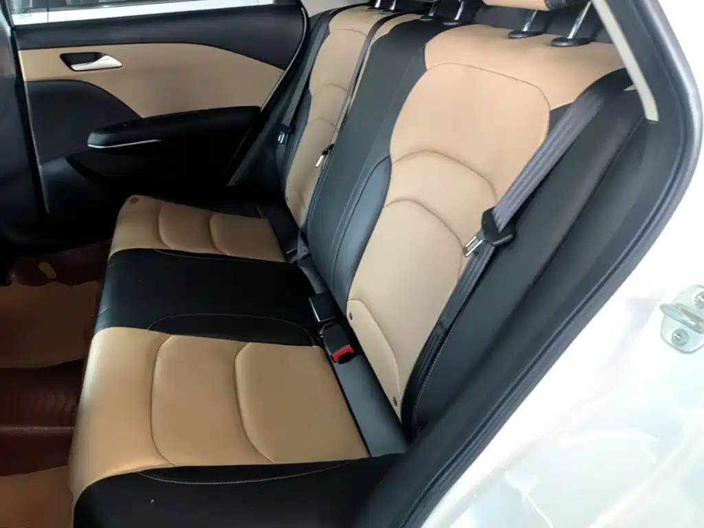 Chevrolet Cruze 2022 — фото 17