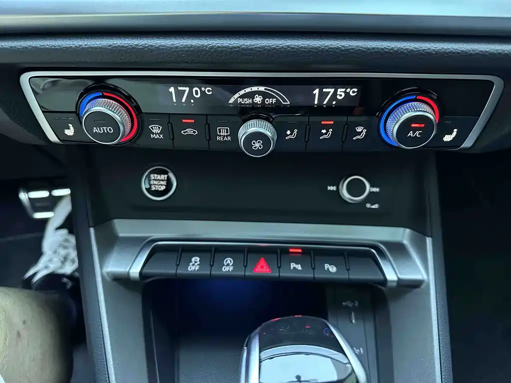 Audi Q3 2022 — фото 13