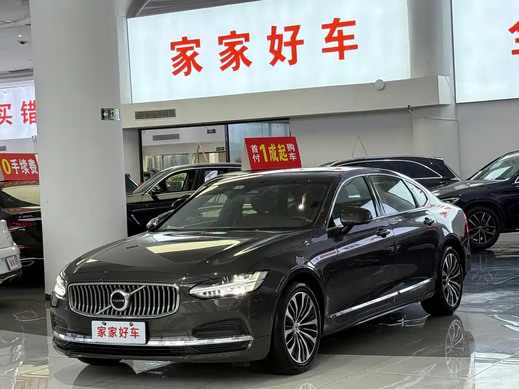 Volvo S90 2024 — фото 1