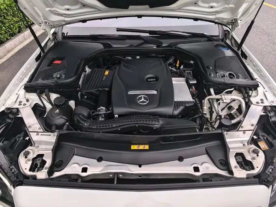 Mercedes-Benz E-Class 2019 — фото 10