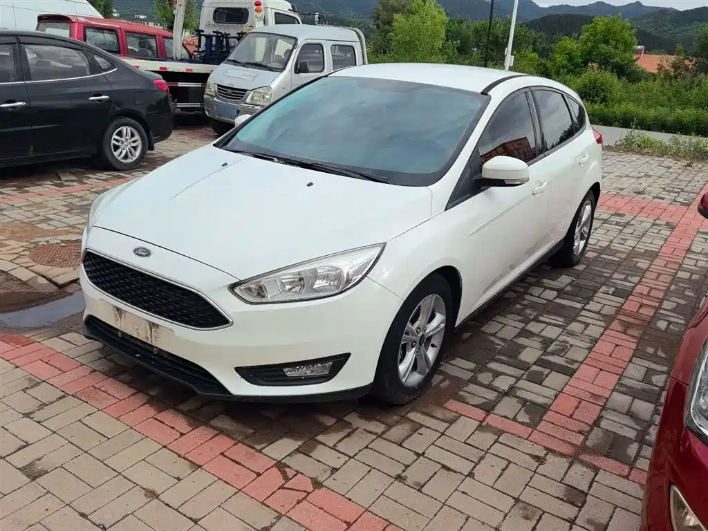 Ford Focus 2017 — фото 4