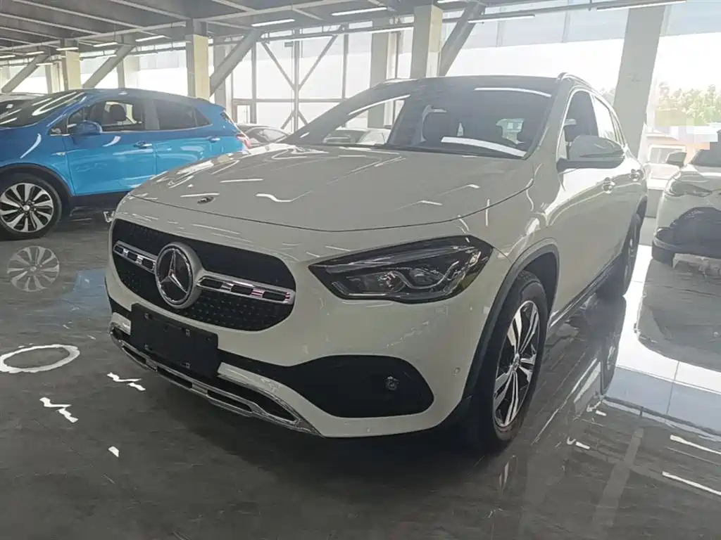 Mercedes-Benz GLA 2022 — фото 1
