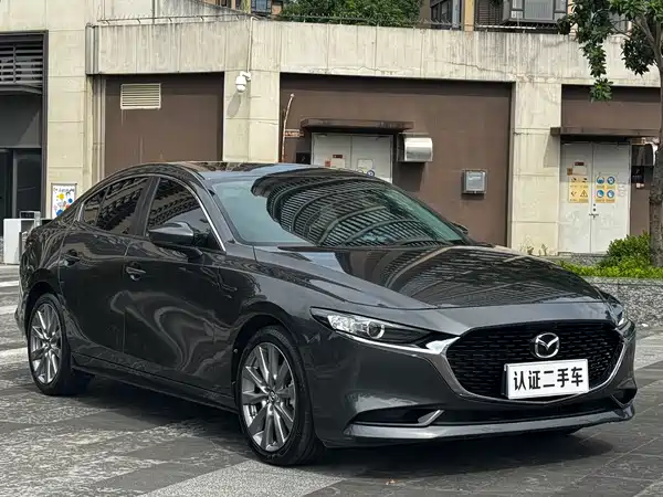 Mazda 3 Axela 2021