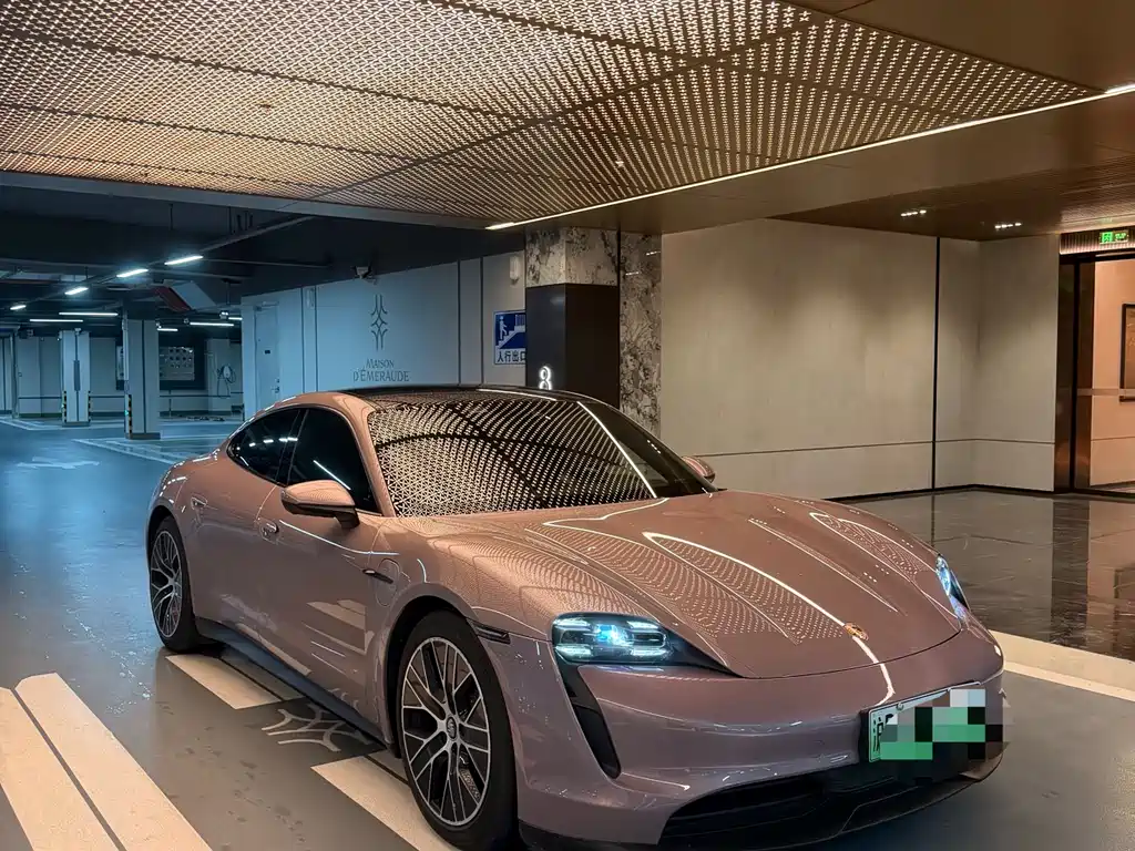 Porsche Taycan 2021 — фото 2