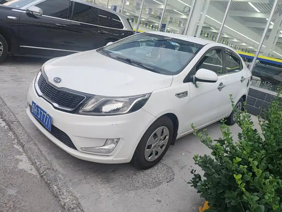 Kia K2 2012