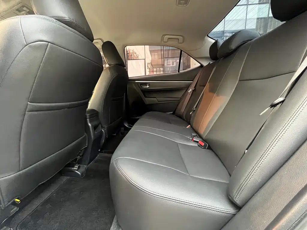 Toyota Corolla 2019 — фото 10