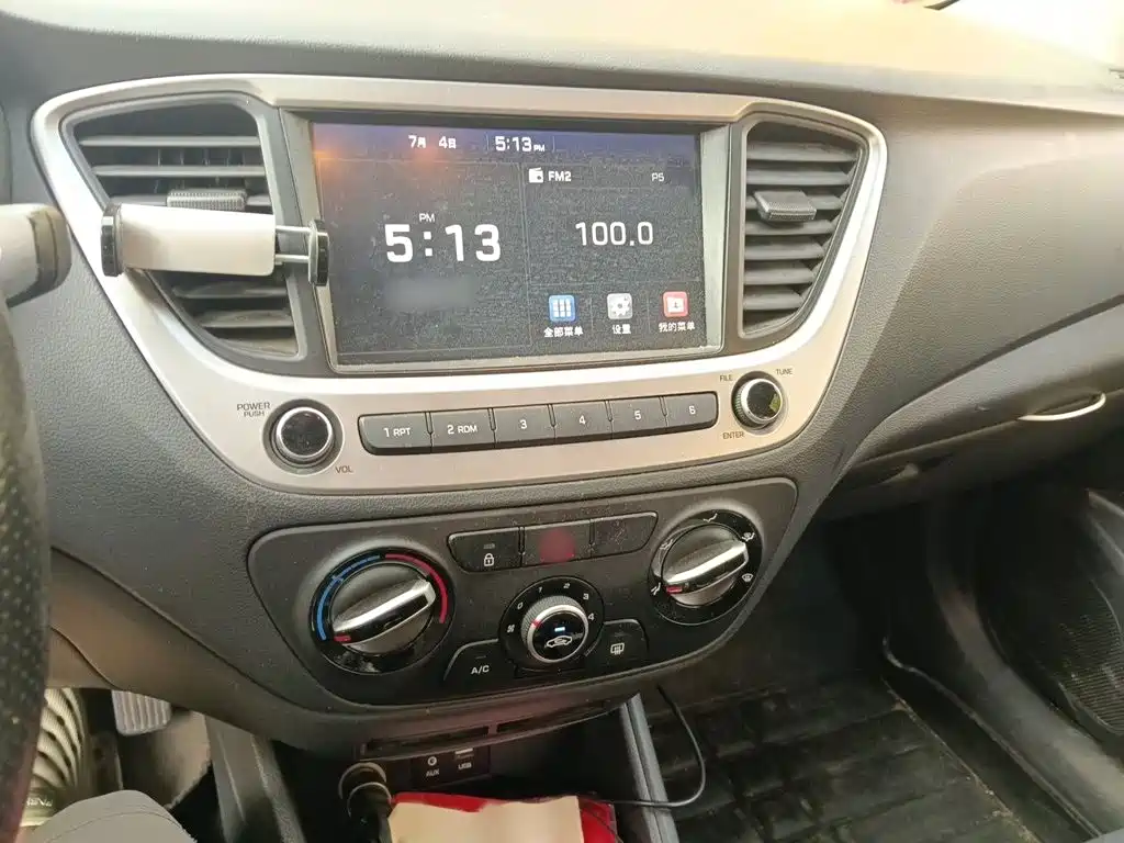 Hyundai Verna 2017 — фото 6