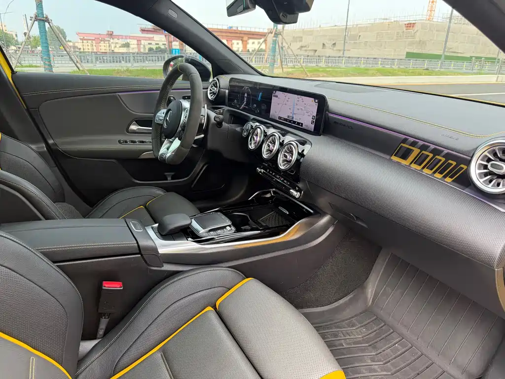 Mercedes-Benz A-Class AMG 2021 — фото 12