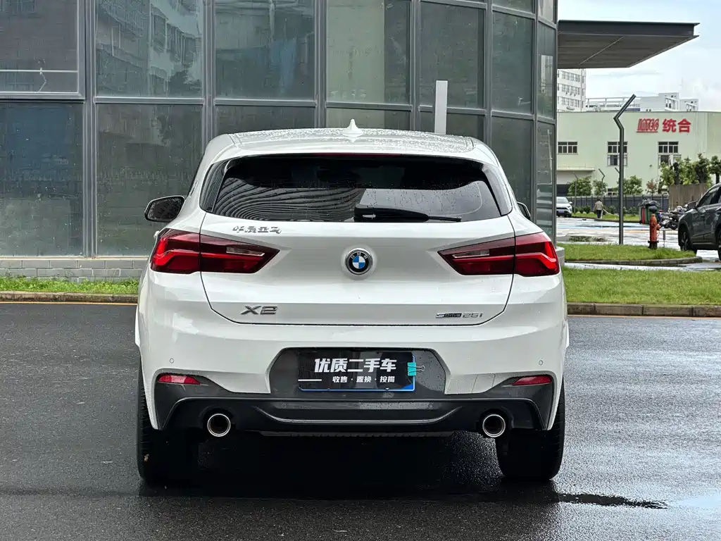 BMW X2 2022 — фото 8