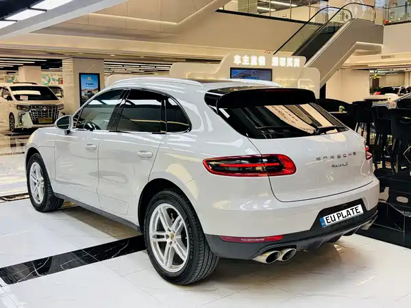 Porsche Macan 2016