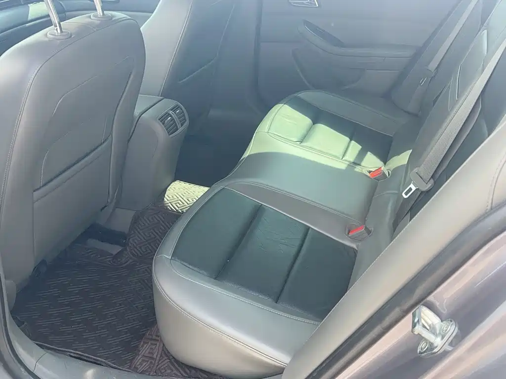 Chevrolet Malibu 2013 — фото 8