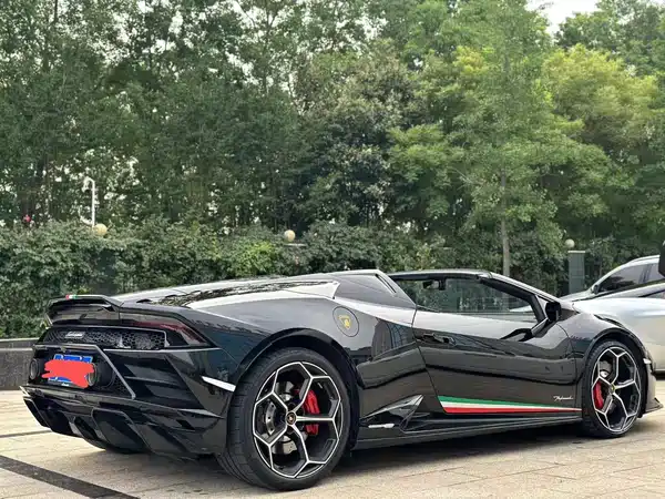 Lamborghini Huracan 2023