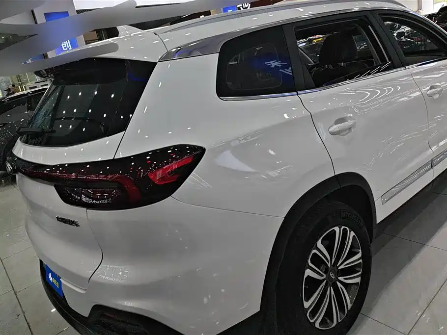Chery Tiggo 8 2019 — фото 3