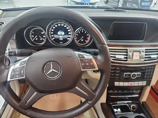 Mercedes-Benz E-Class 2014