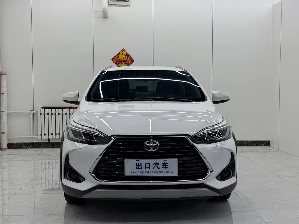 Toyota Yaris L 2023