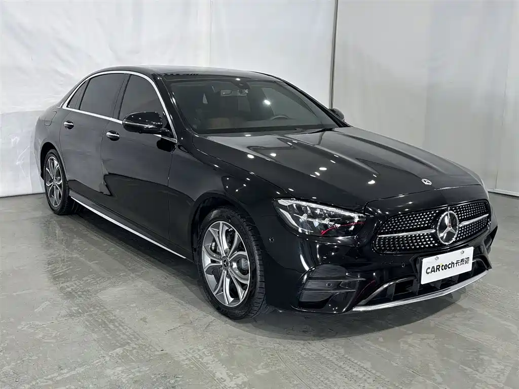 Mercedes-Benz E-Class 2023 — фото 4