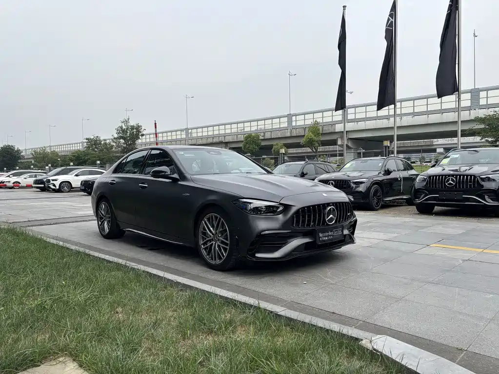 Mercedes-Benz C-Class AMG 2025 — фото 3