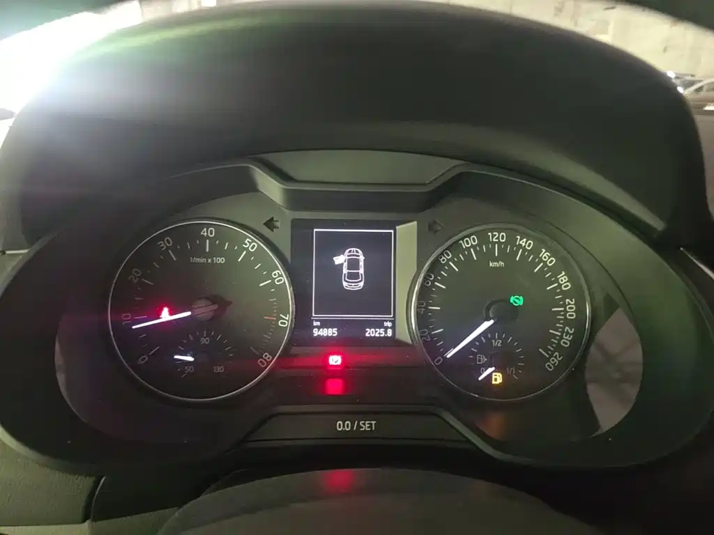 Skoda Octavia 2015 — фото 12