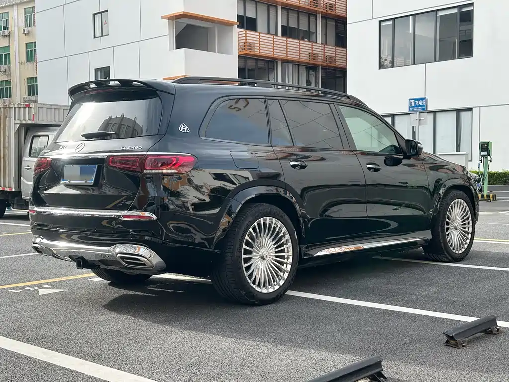 Mercedes-Benz GLS 2023 — фото 6