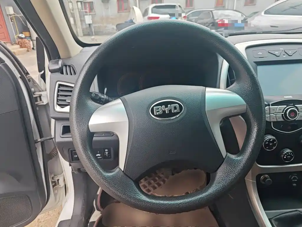 BYD F3 2015 — фото 11