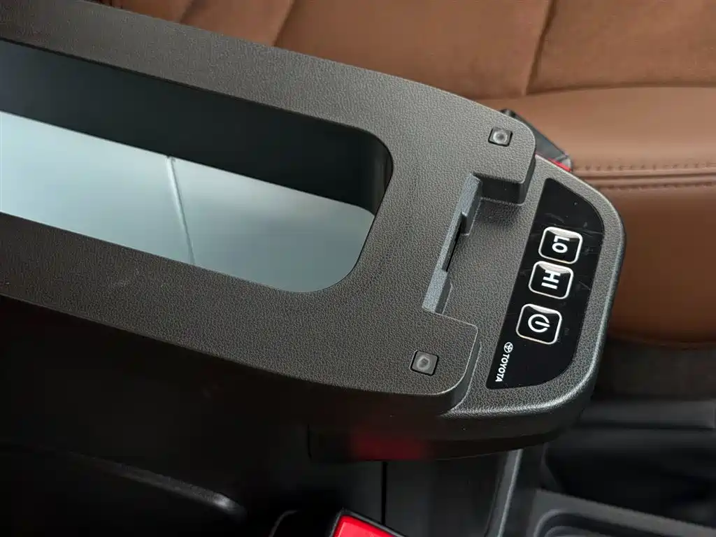 Toyota Land Cruiser 2025 — фото 21