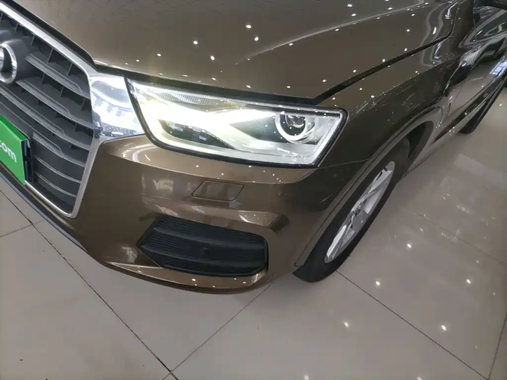 Audi Q3 2017 — фото 24