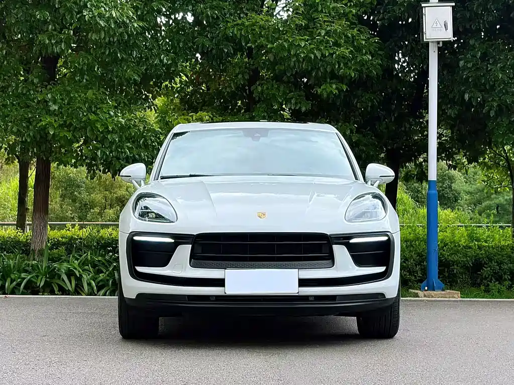 Porsche Macan 2025 — фото 3