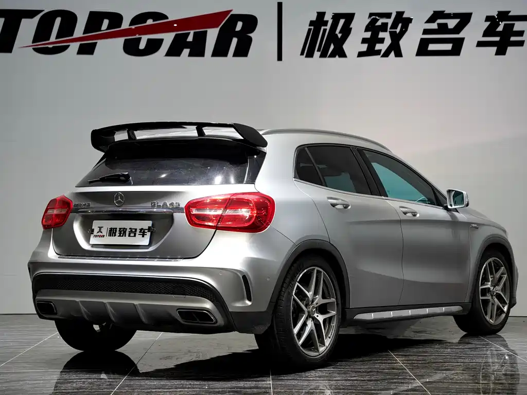 Mercedes-Benz GLA AMG 2016