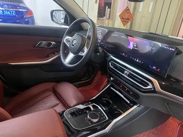 BMW 3 Series 2024