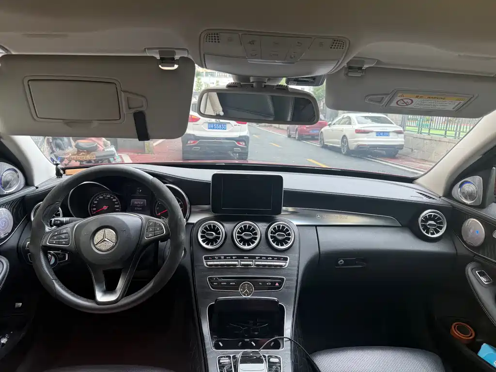 Mercedes-Benz C-Class 2018