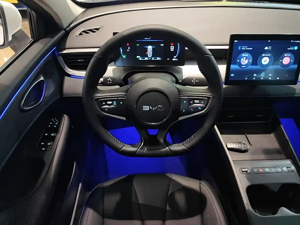 BYD Seal 05 DM-i 2026 — фото 11