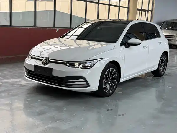 Volkswagen Golf 2023