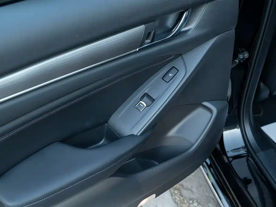 Honda Accord 2020 — фото 46