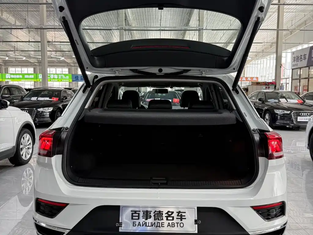Volkswagen T-Roc 2022 — фото 23
