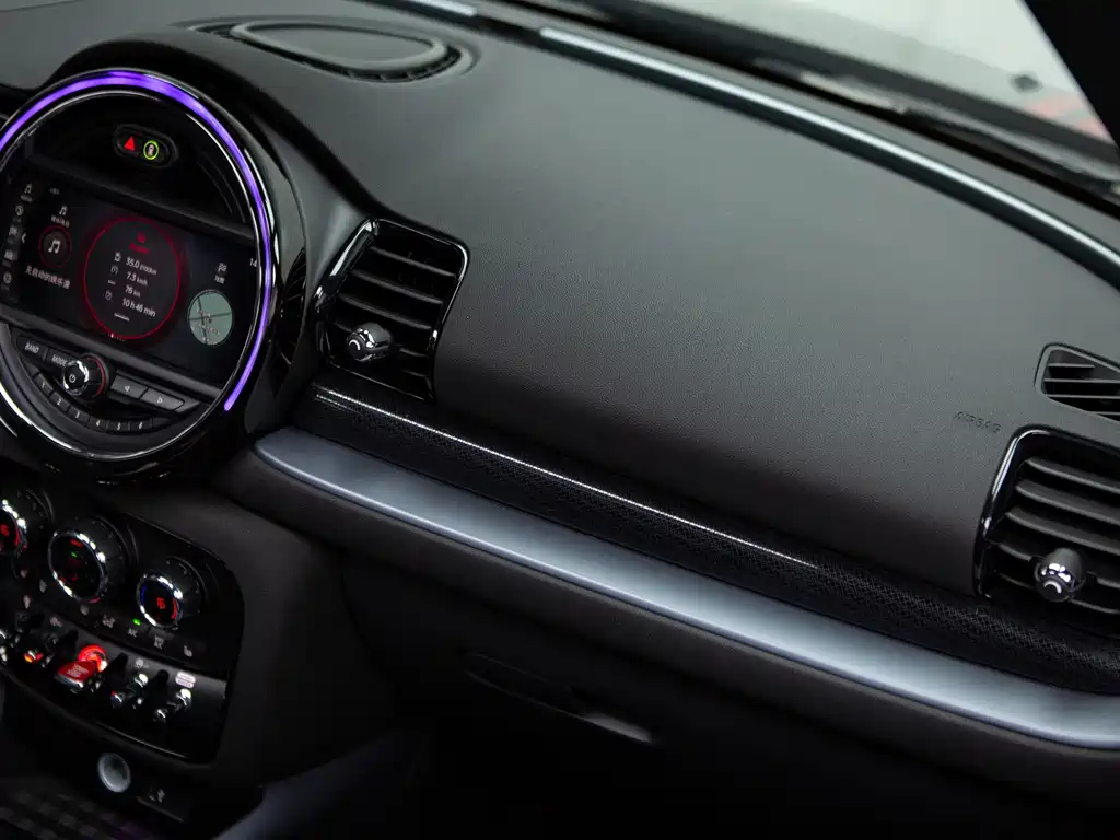 MINI JCW CLUBMAN 2020 — фото 9