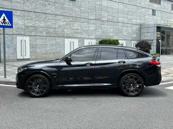 BMW X4 M 2023