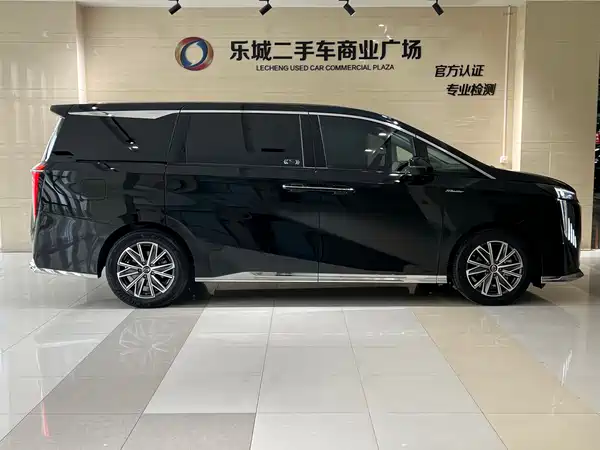 GAC Trumpchi M8 2024