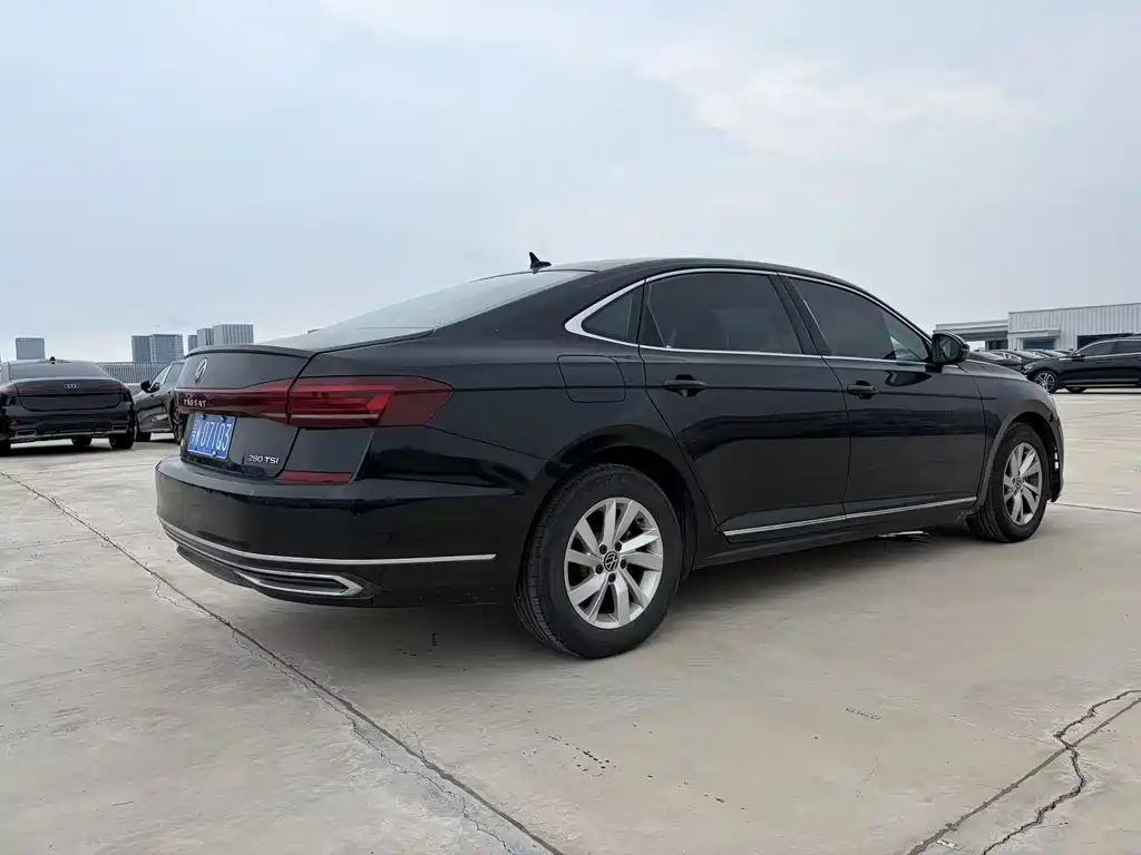 Volkswagen Passat 2024