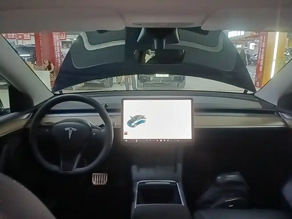 Tesla Model Y 2021 — фото 10