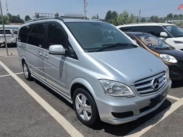 Mercedes-Benz Viano 2013
