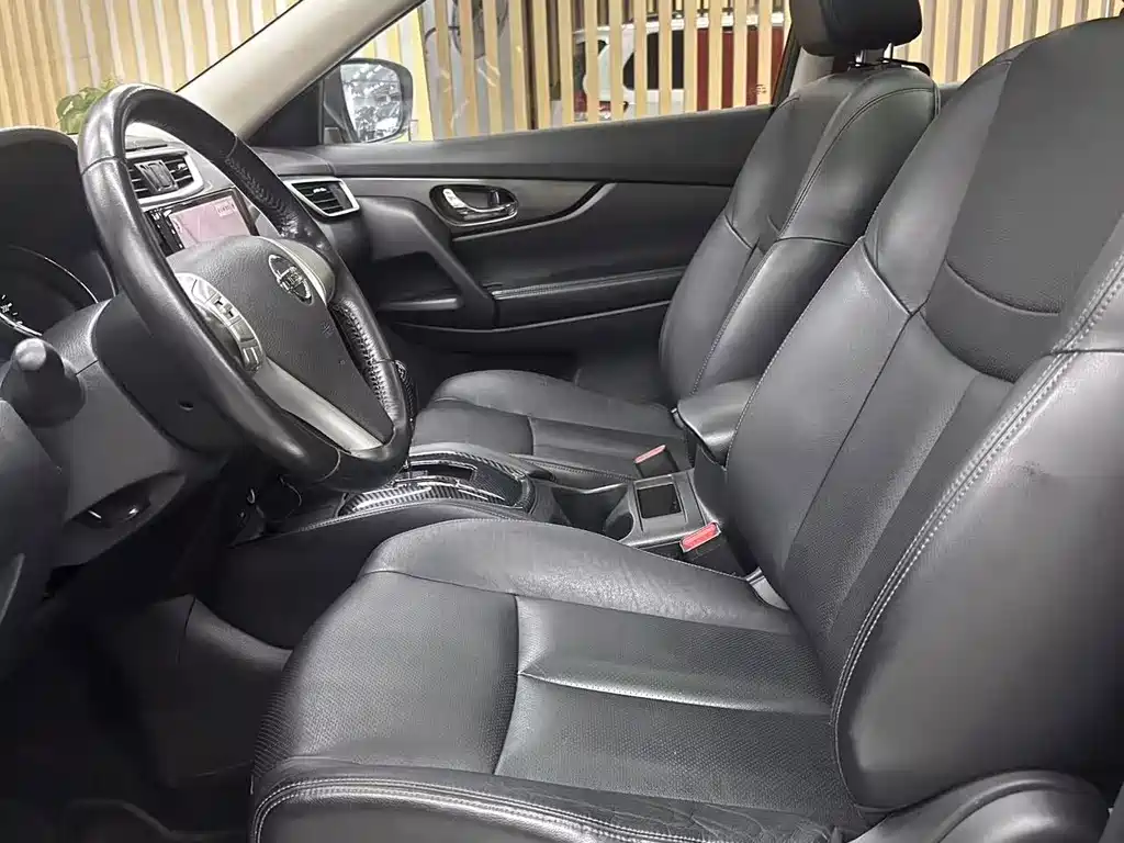 Nissan X-Trail 2015