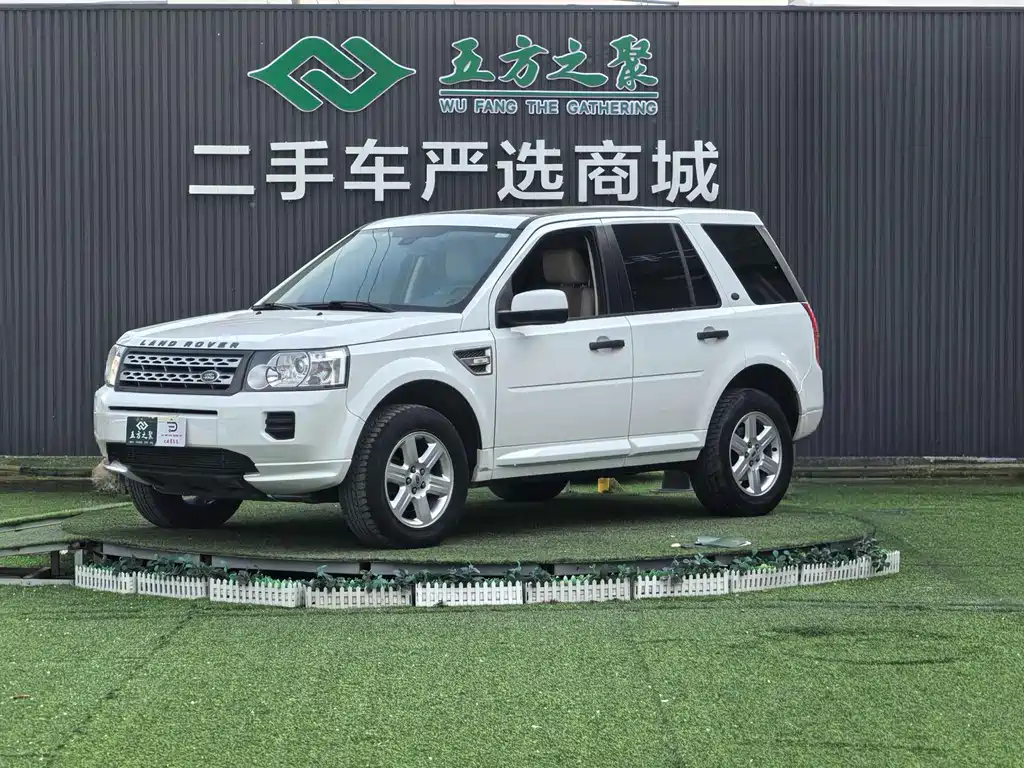 Land Rover Freelander 2 2012 — фото 1