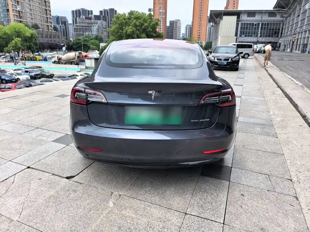 Tesla Model 3 2019 — фото 5