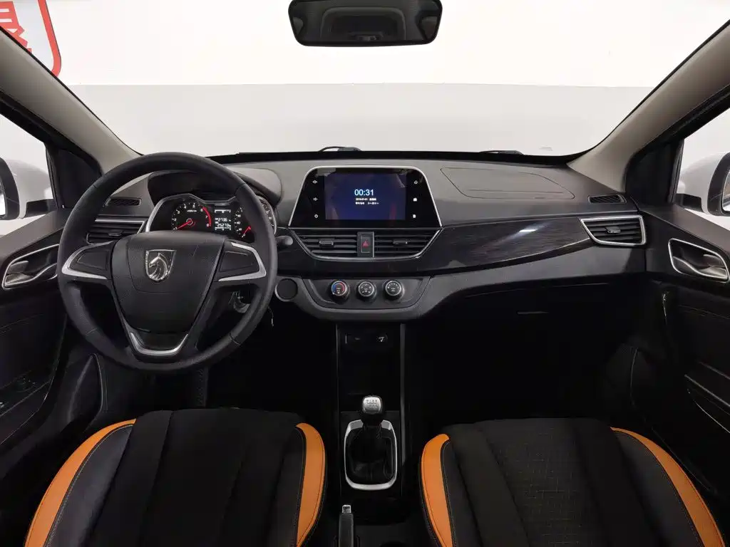 Baojun 310 2017