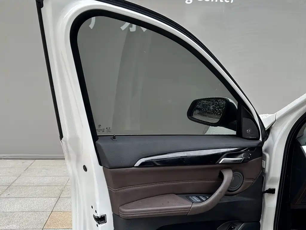 BMW X1 2022 — фото 13