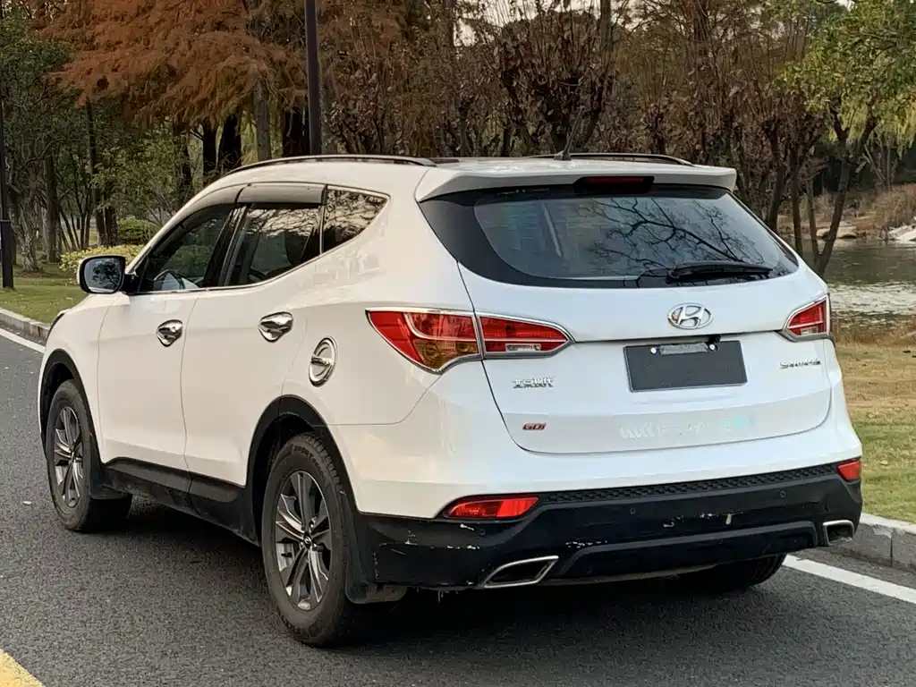 Hyundai Santa Fe 2015 — фото 4