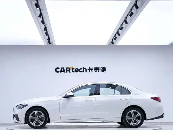 Mercedes-Benz C-Class 2022