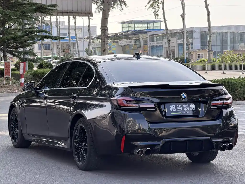 BMW 5 Series 2016 — фото 4