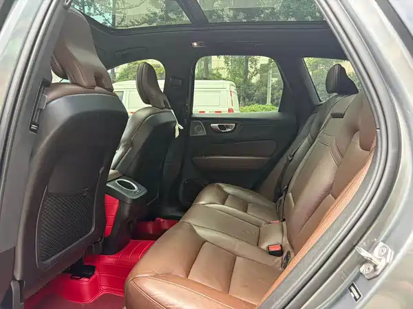 Volvo XC60 2021