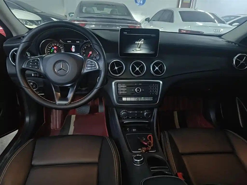 Mercedes-Benz GLA 2018 — фото 10